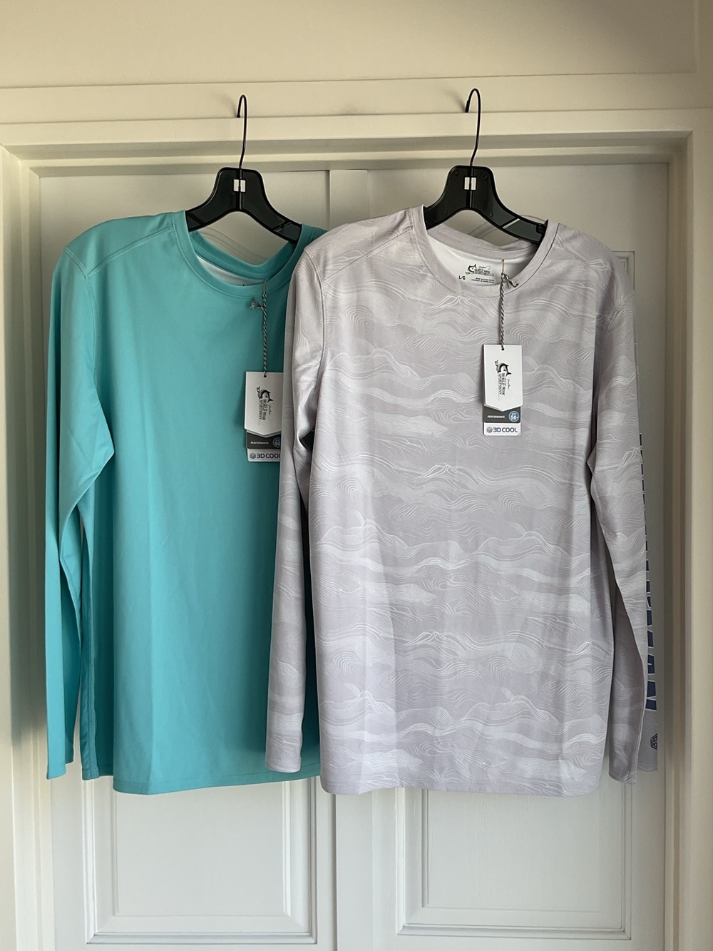 NWT (2) World Wide Sportsman women’s 3D Cool Performance Tees